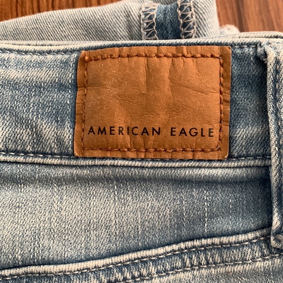 Light blue, high rise, size 4 jeans! - Picture 2 of 4